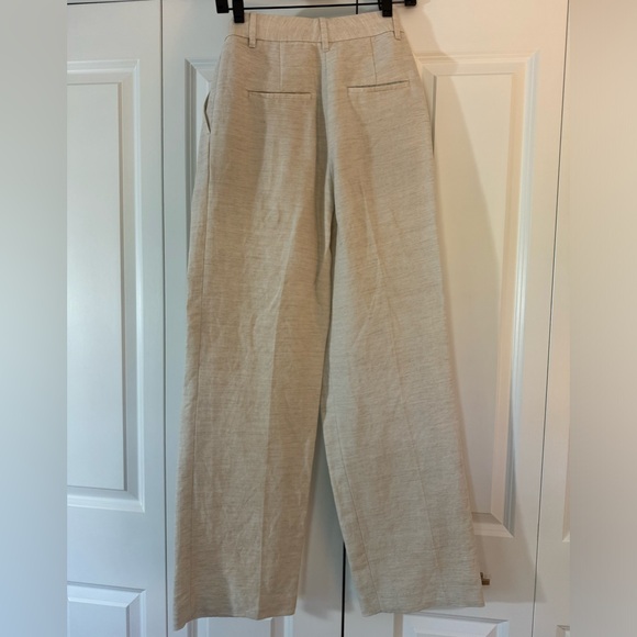 Aritzia The Effortless Pant Linen - Picture 2 of 4